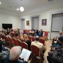 «Νέοι Βυζαντινολόγοι σε διάλογο»: Επιστημονική συνάντηση για τις Βυζαντινές Σπουδές στην Πάτρα 1 Νέοι Βυζαντινολόγοι σε διάλογο για τις Βυζαντινές Σπουδές