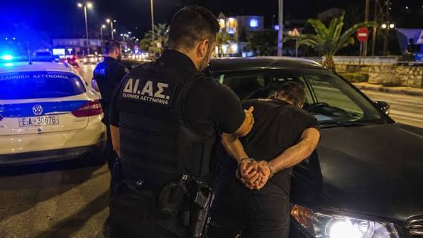 Πύργος: Δεν σταμάτησε σε αστυνομικό έλεγχο και συνελήφθη