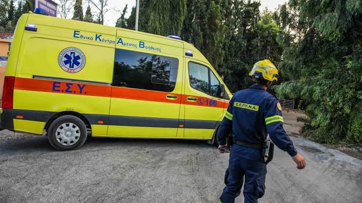 Σκηνή τραγικής δυστυχήματος στο Τρίκαλα με νεκρούς και τραυματίες