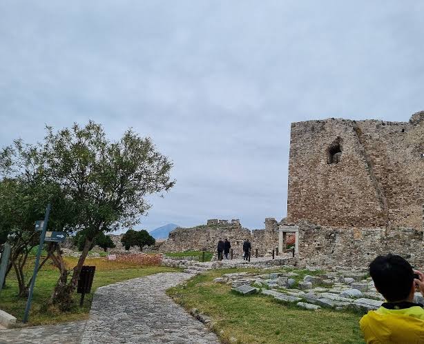 Πάτρα: Σήμανση πρόσβασης στο Κάστρο με ταλαιπωρία επισκεπτών ΦΩΤΟ