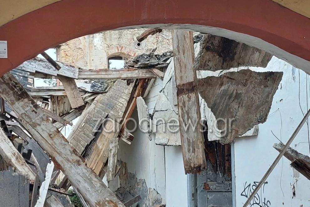 Χανιά: Κατέρρευσε κτίριο, φόβοι για εγκλωβισμένους ΦΩΤΟ - ΒΙΝΤΕΟ 5 Χανιά: Κατέρρευσε κτίριο, φόβοι για εγκλωβισμένους ΦΩΤΟ - ΒΙΝΤΕΟ