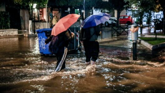 Αχαΐα: Ερχονται καταιγίδες μεγάλης έντασης - Εξαπλώνεται και την Κυριακή η κακοκαιρία