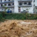 Κακοκαιρία στην Εύβοια: Εκκενώνονται τα Ψαχνά - ΒΙΝΤΕΟ