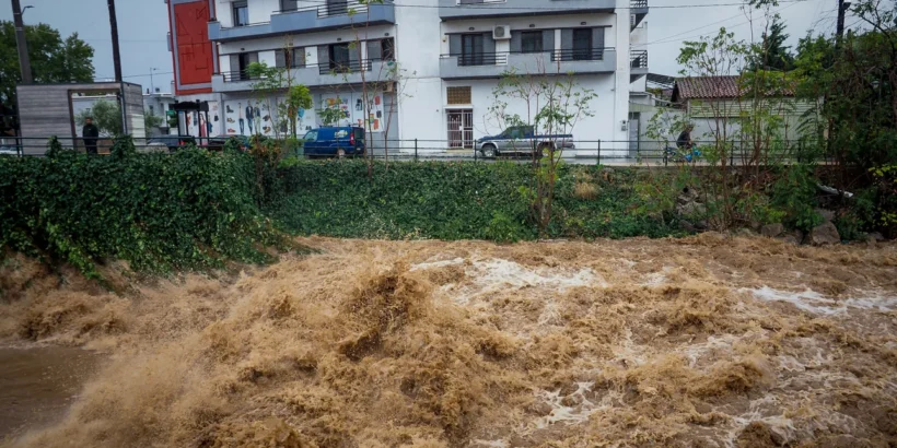Κακοκαιρία στην Εύβοια: Εκκενώνονται τα Ψαχνά - ΒΙΝΤΕΟ
