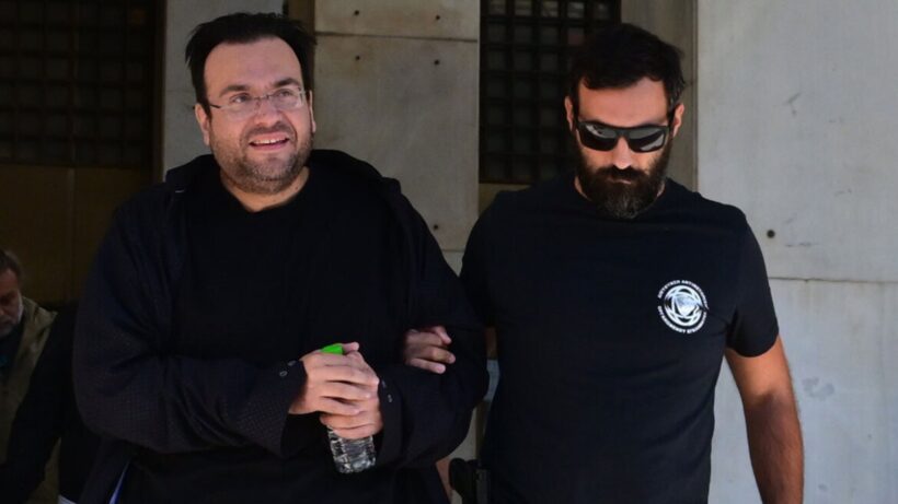 Εσπευσμένα στο νοσοκομείο o Φίλιππος Καμπούρης 4 Εσπευσμένα στο νοσοκομείο o Φίλιππος Καμπούρης