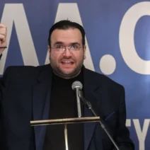 ΕΦΚΑ: Τί ισχυρίζεται ο δικηγόρος του Φίλιππου Καμπούρη για την απάτη 1 ΕΦΚΑ: Τί ισχυρίζεται ο δικηγόρος του Φίλιππου Καμπούρη για την απάτη