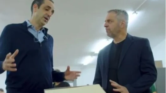 Οι Bookmarkers του Γρηγόρη Δημητριάδη προσφέρουν βιβλία στον ΕΟΠΑΕ Θεσσαλονίκης BINTEO 12 Οι Bookmarkers του Γρηγόρη Δημητριάδη προσφέρουν βιβλία στον ΕΟΠΑΕ Θεσσαλονίκης BINTEO