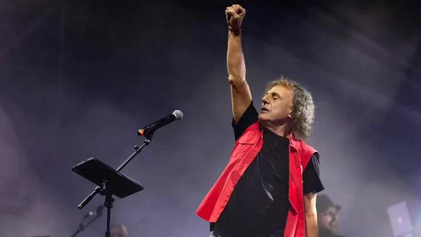 Βασίλης Παπακωνσταντίνου: «Είμαι καλά και αναρρώνω στο σπίτι» 4 Βασίλης Παπακωνσταντίνου: «Είμαι καλά και αναρρώνω στο σπίτι»