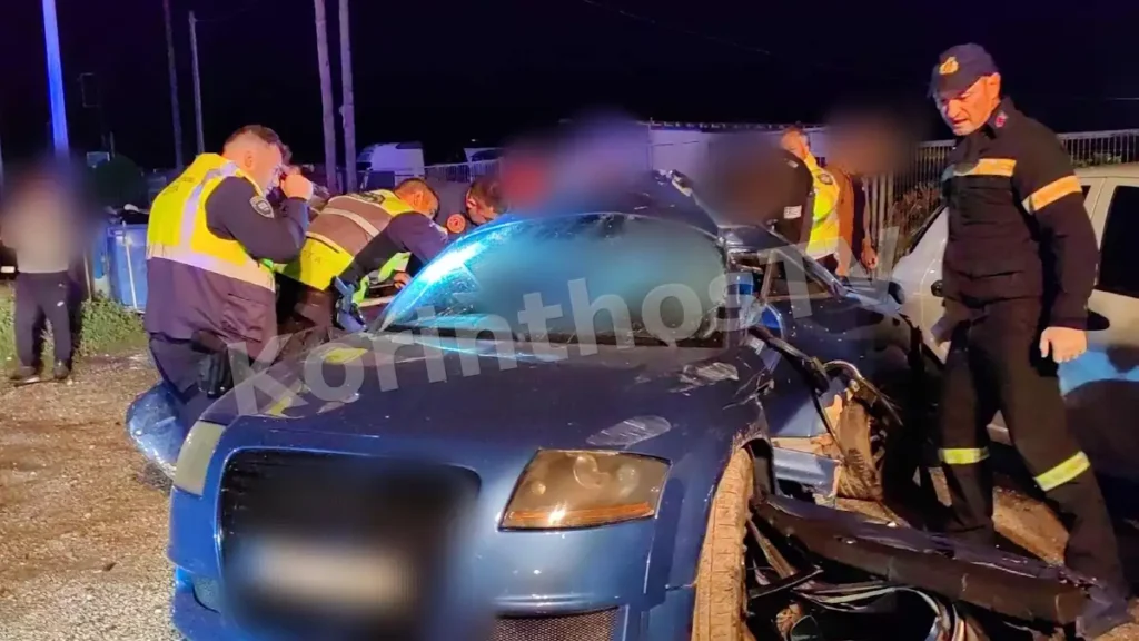 Αθηνών-Κορίνθου: Σύγκρουση αυτοκινήτων που έγιναν άμορφες μάζες ΒΙΝΤΕΟ-ΦΩΤΟ