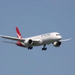 Κοριοί σε αεροσκάφος της Qantas σε πτήση προς Ρώμη