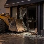 Εύβοια: Εκλεψαν κοσμηματοπωλείο με φορτωτή ΒΙΝΤΕΟ
