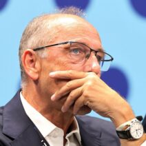 Βαγγέλης Λιόλιος: Αυτός είναι ο «διάσημος» με τον οποίο μοιράζεται το κελί στον Καρυδαλλό