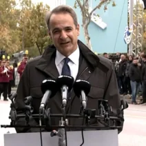 Μητσοτάκης για την επέτειο του «ΟΧΙ»: «Η Ελλάδα είναι μία δύναμη ειρήνης, η οποία δεν εκβιάζει, αλλά ούτε εκβιάζεται»