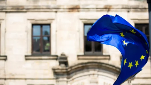 ΕΕ: Μήνυμα συμπαράστασης στην Ισπανία μετά τη σιδηροδρομική τραγωδία 13 ΕΕ: Μήνυμα συμπαράστασης στην Ισπανία μετά τη σιδηροδρομική τραγωδία