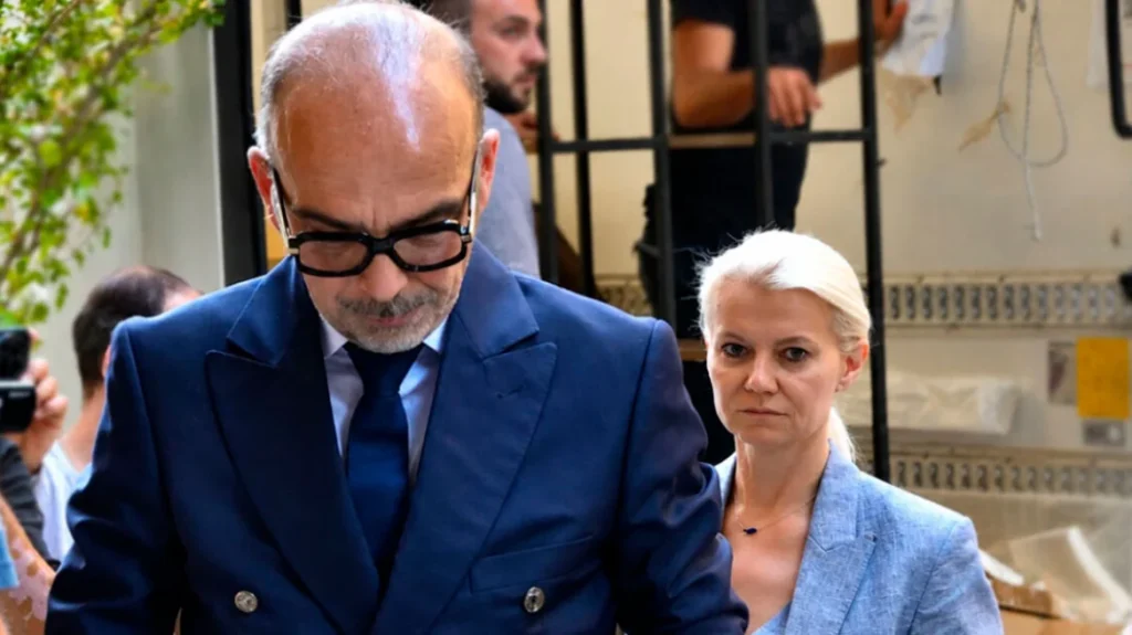 Μαζονάκης σε σκηνή θανάτου, όπως περιγράφεται στο άρθρο