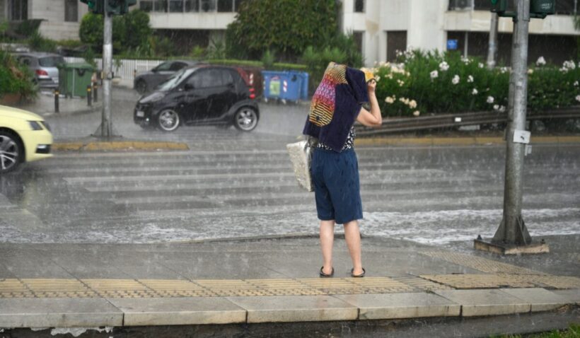 Χάρτης καιρού του Καίρου με καταιγίδες και πτώση θερμοκρασίας