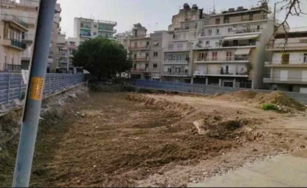 Βουδ: Ξεκινούν πάλι οι αρχαιολογικές έρευνες στο 12ο Δημοτικό σχολείο ΦΩΤΟ 6 Βουδ: Ξεκινούν πάλι οι αρχαιολογικές έρευνες στο 12ο Δημοτικό σχολείο ΦΩΤΟ