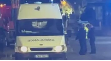 Πειραιάς: Τρεις νεκροί σε αυτοκίνητο που έπεσε στο λιμάνι 13 Πειραιάς: Τρεις νεκροί σε αυτοκίνητο που έπεσε στο λιμάνι