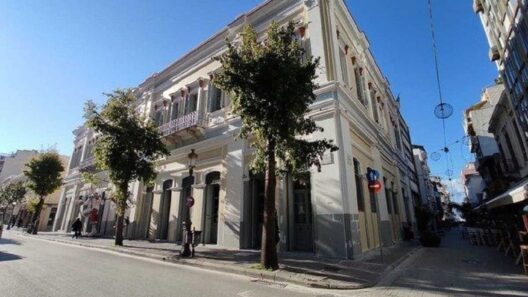 Παλαιό Δημοχείο στην Πάτρα, κτίριο που αναφέρεται στο άρθρο