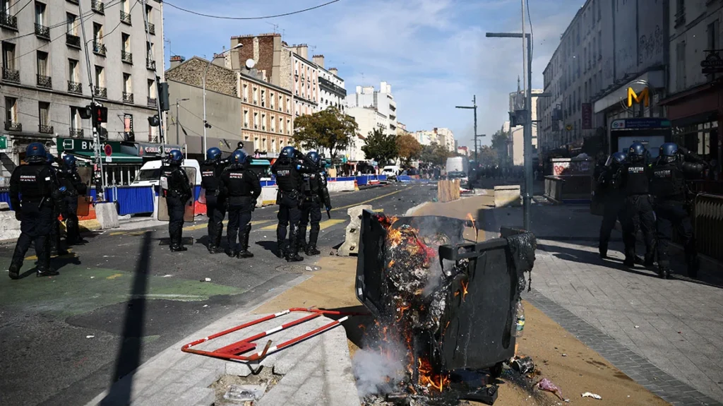 Επεισοδιακές οι διαδηλώσεις των μαθητών στη Γαλλία BINTEO