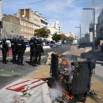 Επεισοδιακές οι διαδηλώσεις των μαθητών στη Γαλλία BINTEO