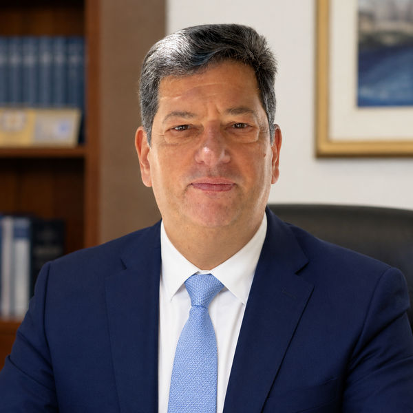 «Η Ουάσιγκτον κοιτάζει ξανά την Ελλάδα - Το ερώτημα είναι τι κερδίζει η Ελλάδα»