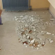 Πάτρα: Έπεσαν σοβάδες σε σχολείο - Η απάντηση του Δήμου 1 Πάτρα: Έπεσαν σοβάδες σε σχολείο - Η απάντηση του Δήμου