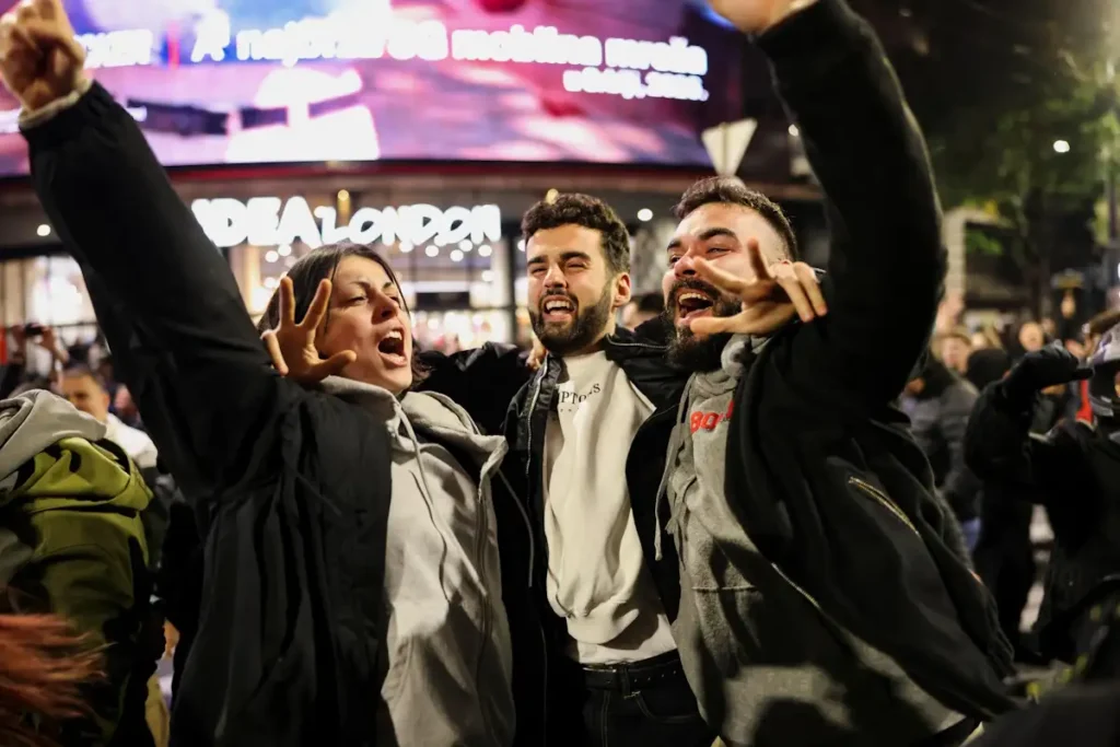 Σερβία: Ανατροπή και ήττα του Βούτσιτς στις εκλογές 6 Σερβία: Ανατροπή και ήττα του Βούτσιτς στις εκλογές