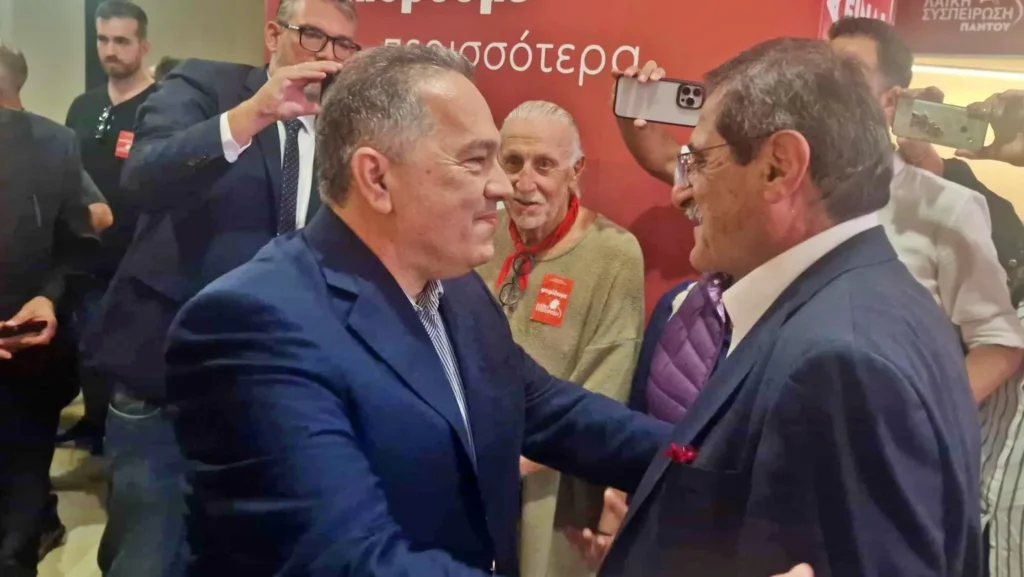 Φωτογραφία της Δημοτικής Αρχής Πάτρων με γκεμπελισμό
