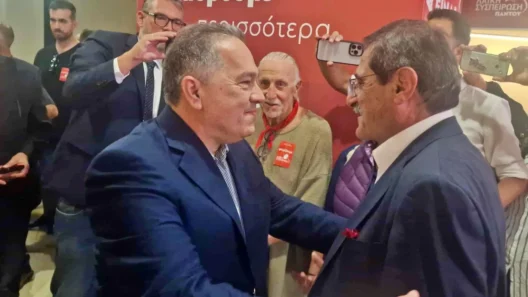 Φωτογραφία της Δημοτικής Αρχής Πάτρων με γκεμπελισμό