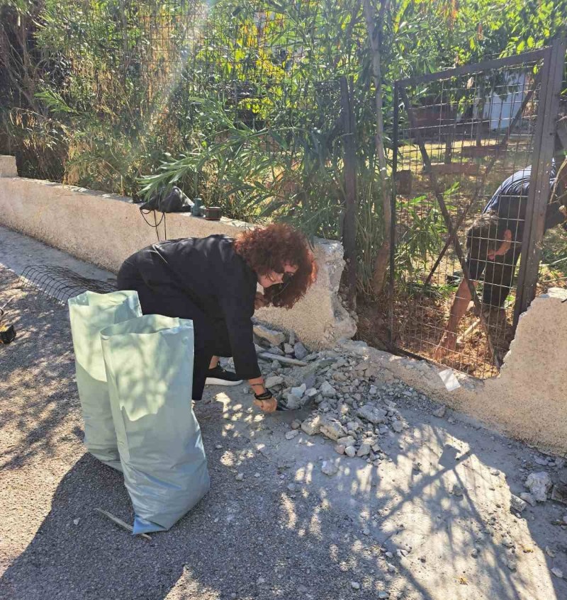 Κλειτορία: Kαταπάτηση οικοπέδου συλλόγου απαίτησε γκρέμισμα μαντρότοιχου ΦΩΤΟ