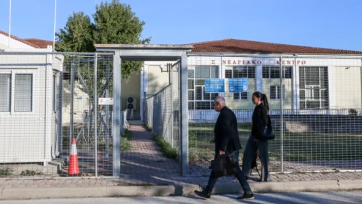 Λαρίσα ΜΚΤ στο δικαστήριο της δίκης για τα Τέμπη