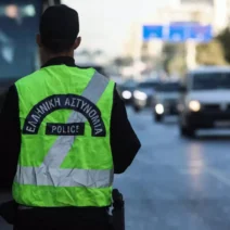 Πάτρα: Κυκλοφορούσε χωρίς δίπλωμα και συνελήφθη 1 Πάτρα: Κυκλοφορούσε χωρίς δίπλωμα και συνελήφθη