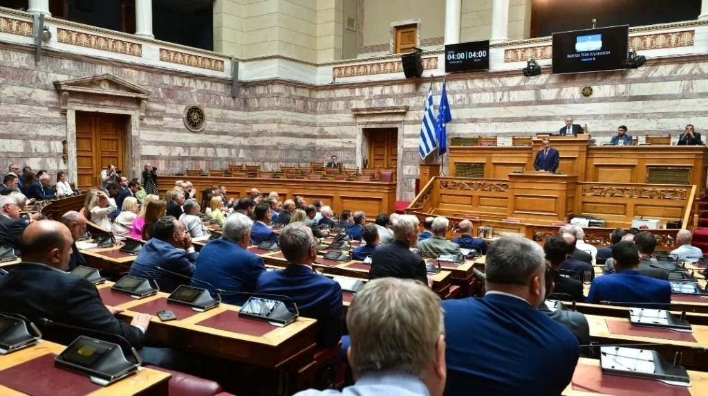 Βουλή: H απόφαση για το νομοσχέδιο για την απαγόρευση στα social media σε ανηλίκους κάτω των 15 ετών
