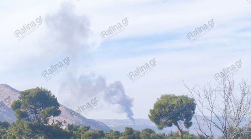 Μαραθώνας: Φωτιά σε αποθήκες στο ελικοδρόμιο του Πολεμικού Ναυτικού ΦΩΤΟ 5 Μαραθώνας: Φωτιά σε αποθήκες στο ελικοδρόμιο του Πολεμικού Ναυτικού ΦΩΤΟ