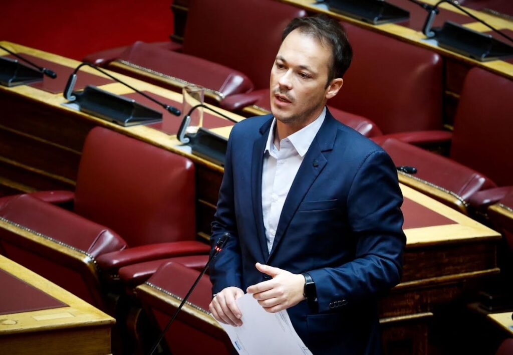 Δημόσια εκδήλωση με καραμπόλα σε συνεδρίαση Κοινόβουλευτών στην Έ…