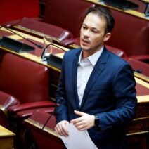 «Καραμπόλα» στις Κοινοβουλευτικές Έδρες στην Αιτωλοακαρνανία 1 Δημόσια εκδήλωση με καραμπόλα σε συνεδρίαση Κοινόβουλευτών στην Έ…