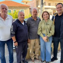 Ακράτα: Συνάντηση Αλεξοπούλου με τον Πρόεδρο του Συλλόγου «Χελμός» για τη δωρεά ασθενοφόρου στο ΕΚΑΒ 1 Ακράτα: Συνάντηση Αλεξοπούλου με τον Πρόεδρο του Συλλόγου «Χελμός» για τη δωρεά ασθενοφόρου στο ΕΚΑΒ