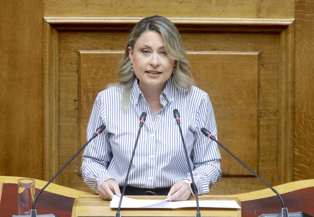 Φωτογραφία του Αλεξόπουλου Βουλή