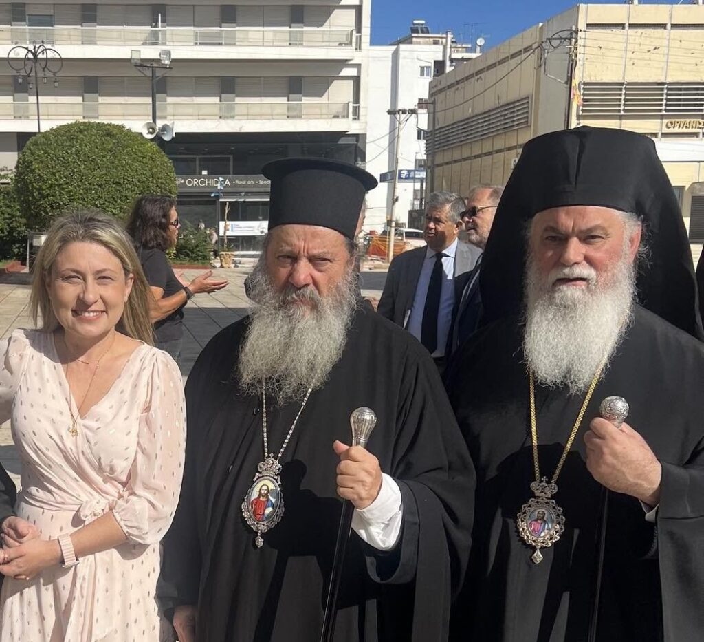 Ο Μητρόπολιτης Καλαβρύτων Επίκοπός Κερνίτσης 2 και ο Αξιός Ιεράρχη…